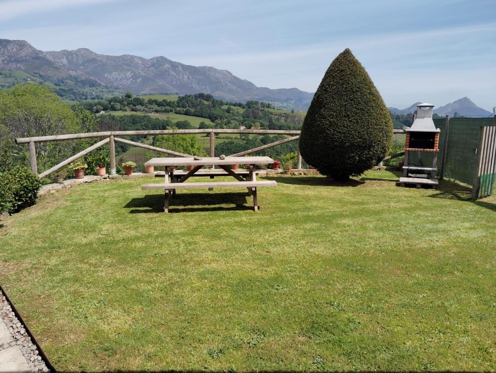 Casa Rural Los Abuelos Piloña エクステリア 写真